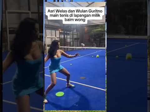 Asri Welas dan Wulan Guritno main tenis di lapangan milik baim wong