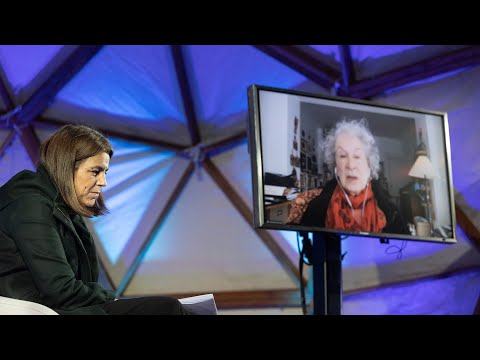 Margaret Atwood. Looking at the future | CCCB