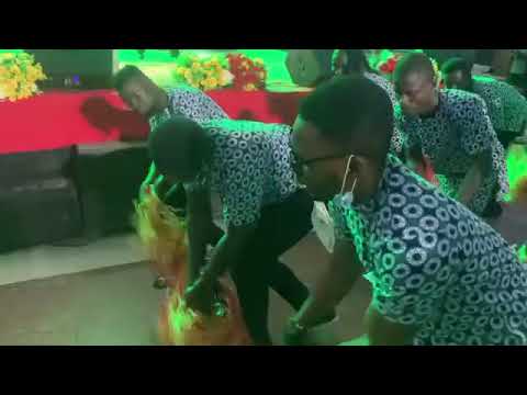Amazing...Men JOYFULLY Playing Tambourine in African Church🔥