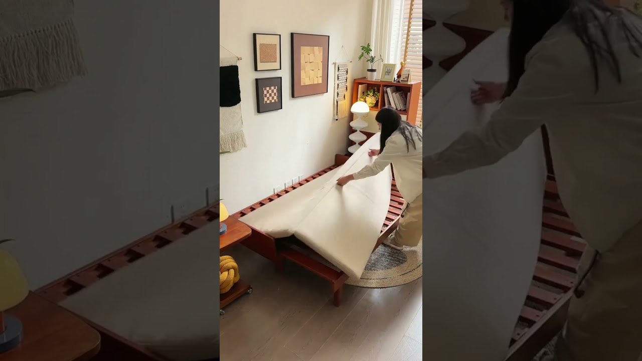 ソファが一瞬でベッドに！来客時も安心の2WAYソファベッド#ソファベッド #省スペース家具 #shorts #cuumy