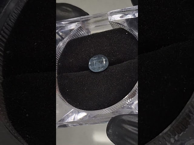 حجر كيانيت طبيعي