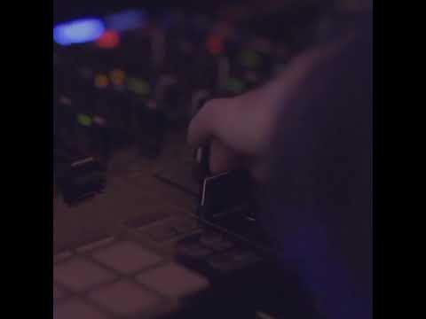 Navračić band-Plava žena topla zima Cover