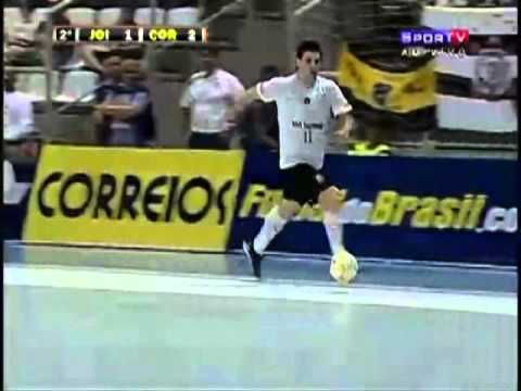 Assistência de Simi, gol do Deivão Corinthians 2 x Joinville 1