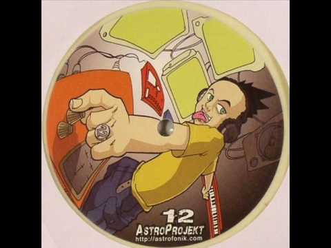 Astroprojekt 12 - The speeder - Born to kill