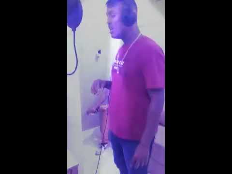 SÓ UMA PRÉVIA DA MUSICA NOVA, MC INHO, TUDO AO VIVO.BATIDÃO ROMÂNTICO, SEU JOÃO.