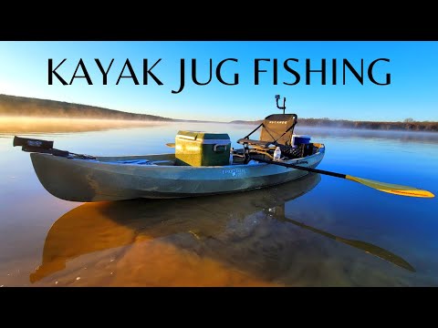 A FUN, SIMPLE, AND EFFECTIVE WAY TO CATCH AND COOK CATFISH // KAYAK JUG FISHING