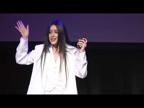 ¿Cómo conseguir el trabajo que te mereces? | Eva Porto | TEDxUNebrija