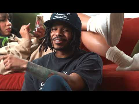 Video thumbnail for Cozy Girls