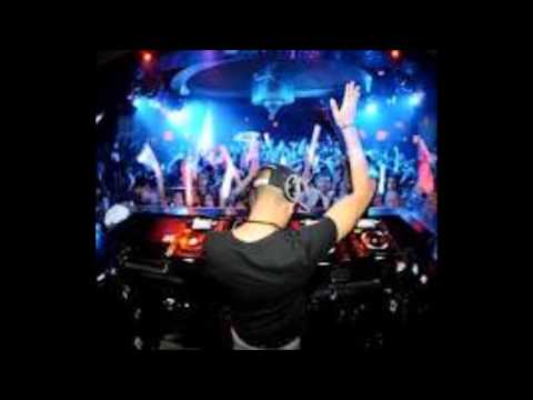 Good Good Jump (Chuckie & Dada Life mash-up)