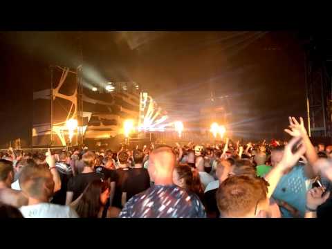 Traxtorm Gangstaz Allied @ Defqon.1 Festival 2016 - Friday | BLACK (2/2)