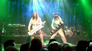 Dragonforce / Sonata Arctica - Keytar Battle (House of Blues, Chicago; 2009-09-30)