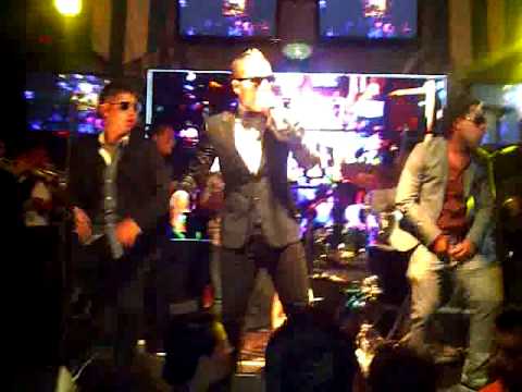 Un poquito de La Timba Criolla en Salsa King.