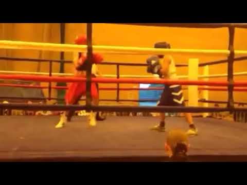 Amateur boxing schoolboys