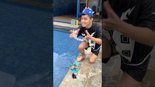 Download lagu BoBoiBoy Water Throws Water Balls at BoBoiBoy Fire in the Pool, Making Him Very Angry! mp3