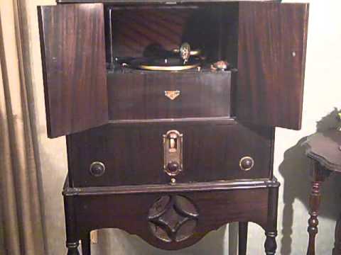 CARL FENTON BENNIE KRUEGER - THE OLD GRAY MARE - ROARING 20'S VICTROLA RADIOLA