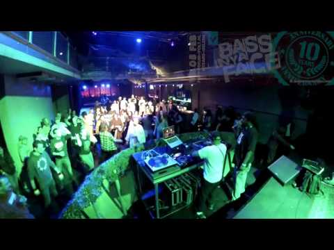 Bizzy B ft  MC TDK ★ Bass In Ya Face 2016