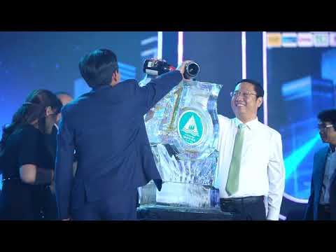 Nghi Thức Chúc Mừng Sinh Nhật Kỷ Niệm 15 Năm Thành Lập CLB Doanh Nhân Quảng Ngãi Tại Tp.hồ Chí Minh.