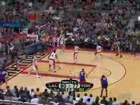 Kobe Bryant Fade Away 3 Pointer vs. Raptors (Feb 1, 2008)