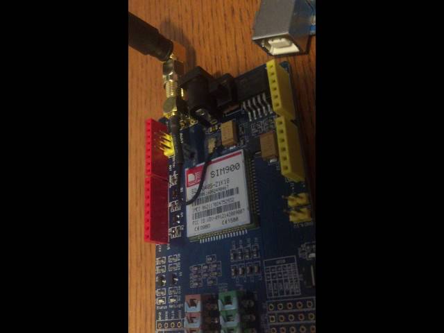 Vídeo relacionado con 2pcs SIM900 GPRS/gsm Shield Development Board Quad-Band Module with Antenna + Gift