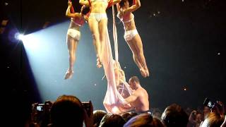 Pink - Glitter In The Air- Live at The O2 London - Funhouse tour- 08/12/2009