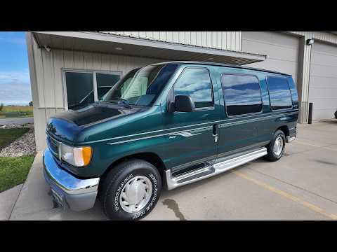 2001 Ford E-Series (CC-2108537) for sale in Sioux Falls, South Dakota
