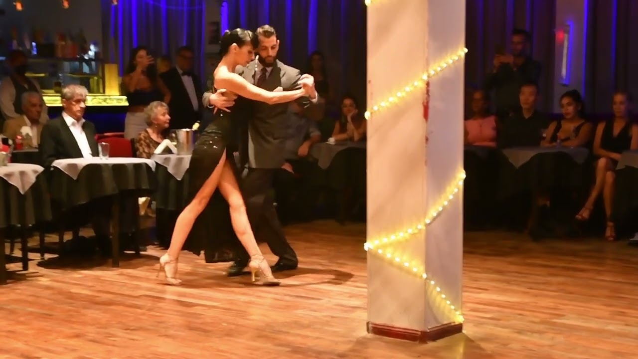 Analia Morales y Gabriel Ponce con Autentica Milonguera 1