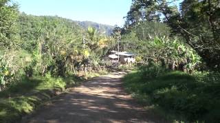 preview picture of video 'Honduras countryside - Santa Barbara mountains, Quetzal Trail'