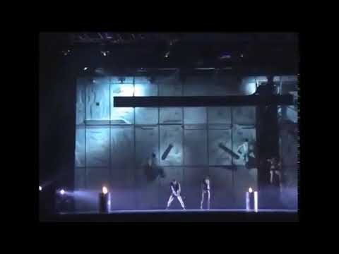 Notre Dame de Paris 2002 - La Cour des Miracles (Roddy Julienne, Shirel, Cyril Niccolai)