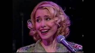 Nellie McKay - Happy Flower (live) The Late Show 1/22/07