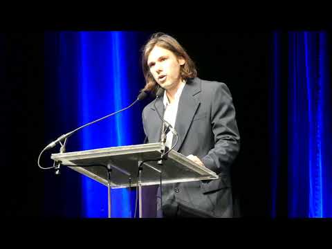 FCAD 2019 - Sophie Turner tribute (Orelsan's speech) (4K clip)