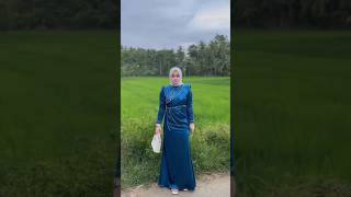 Download lagu Dress bridesmaid kekinian #ootdhijab #hijabstyle #shorts mp3