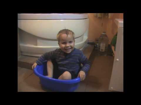 Рассмешу: Дайвинг в тазике :-)