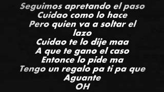 Farruko Ft Daddy Yankee - Gatas Bocinas y Bajo (letra).wmv