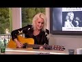 Leonie Meijer ontroert met prachtig lied - RTL LIVE