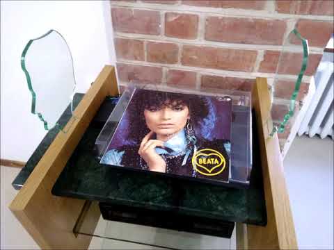 Beáta Dubasová - Freak (1988)