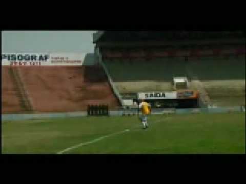 Biro Biro(Corinthians) does what Ronaldinho can't