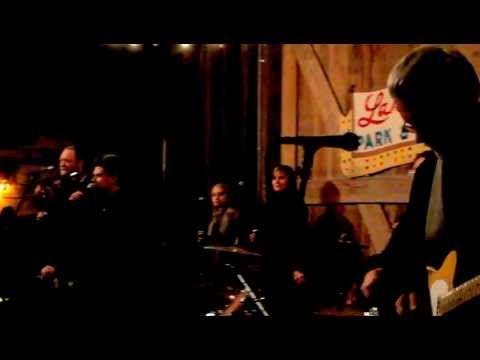 Steve Riley and the Mamou Playboys ~ La Danse de Mardi Gras