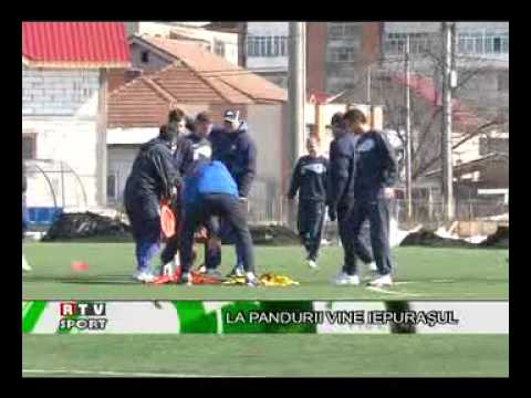 RTV JURNAL 12.04.2011 - LA PANDURII VINE IEPURASUL