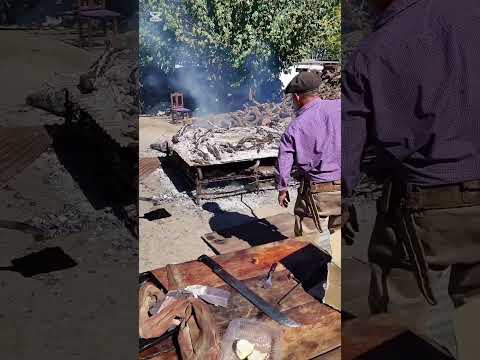Fiesta en honor a la Cruz de los milagros Flia Zarate  por pueblo Libertador Esquina Corrientes