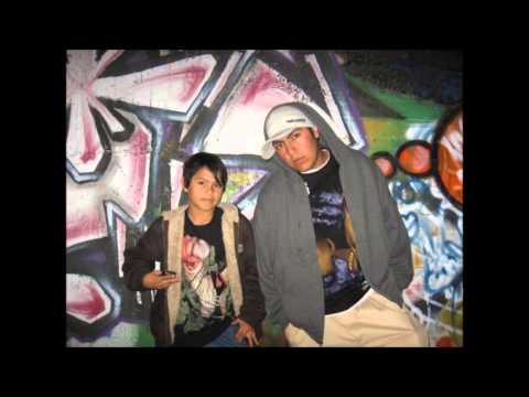 TwoDeFamily Ft  Wof y Septimo Fragmento - Prendiendo El Vuelo (2008)