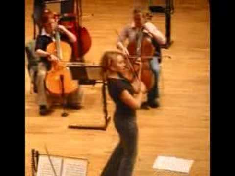 Cora venus Lunny Violinist