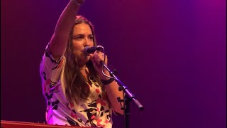 Leanna Crawford - “Truth I’m Standing On” - Live @ Elevate Arizona 2022 - Highlands Church