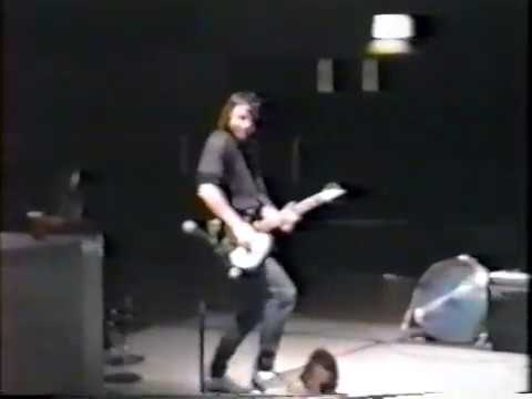 R.E.M. 1989-09-13 - Veterans Memorial Coliseum, Hartford Civic Center, Hartford [FULL SHOW]