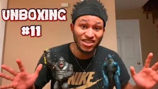 Unboxing Godzilla Evolved & Kong with B.E.A.S.T. Glove