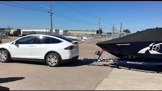 m1kTV0067 Towing with a Tesla Model X