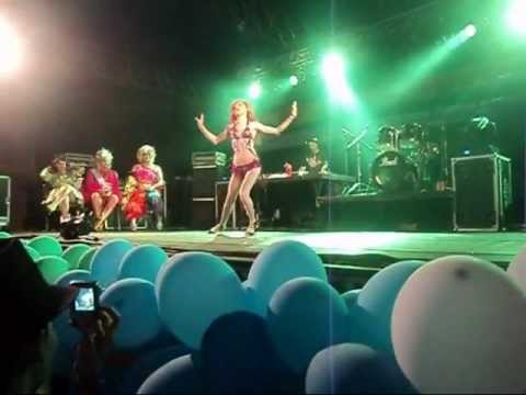 P!nk Fairy - Hold it Aganist Me / Take Someday. - 3* Parada Gay de São Carlos 03/07/2011