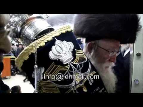 Pshevorsk Rebbe Attends A Hachnosas Sefer Torah In Yerushalayim - Adar 1 5774