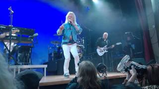 Magnum - Sacred blood "divine" lies @ Örebro 20160422