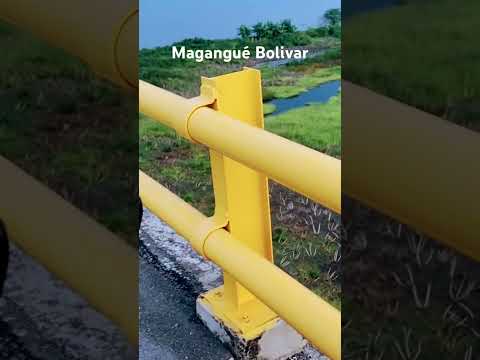 Un poco de el puente el roncador vía Mompóx Bolivar