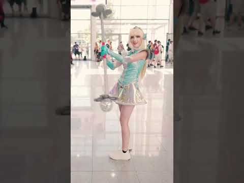 Lux von League of Legends auf @gamescom.global Ginxx.cos